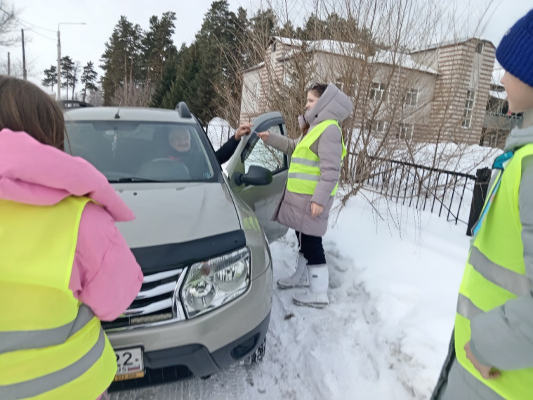 В МБОУ "ООШ № 95" прошли мероприятия посвященные правилам дорожного движения!.